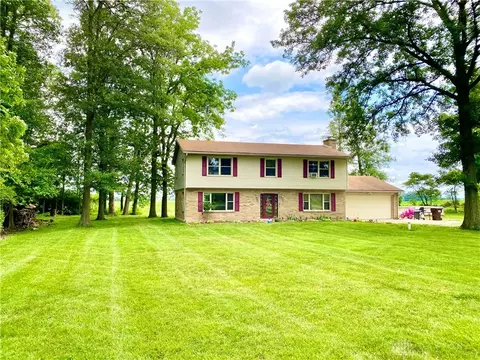 185 Kiser Ln, Troy, OH 45373