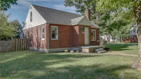 3541 Redwood Blvd, Springfield, OH 45503 photo 2