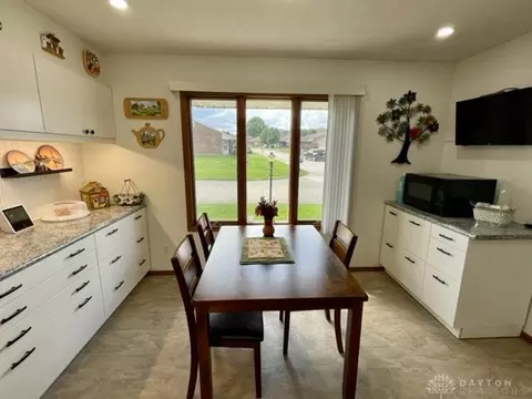 3084 Brixton Dr, Springfield, OH 45503 photo 9