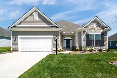 932 Reeder Cir, Washington Township, OH 45458