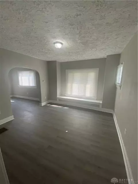 1245 Everett Dr, Dayton, OH 45402 photo 4