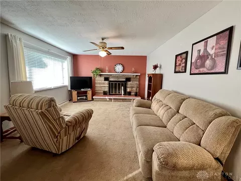 4212 Upper Valley Pike, Springfield, OH 45502 photo 14