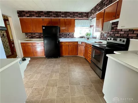 4212 Upper Valley Pike, Springfield, OH 45502 photo 9