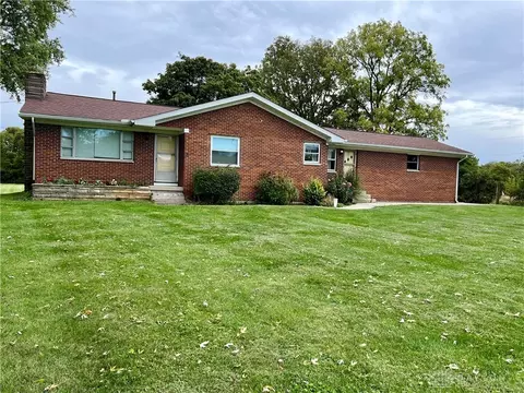 4212 Upper Valley Pike, Springfield, OH 45502 photo 1