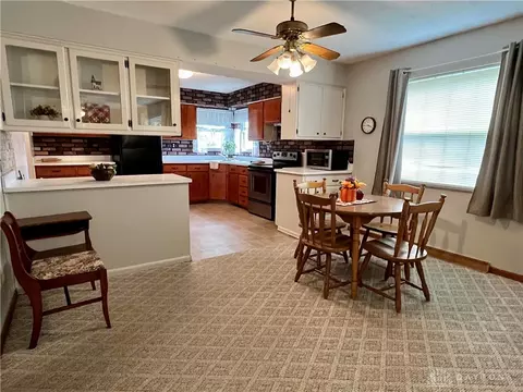 4212 Upper Valley Pike, Springfield, OH 45502 photo 5