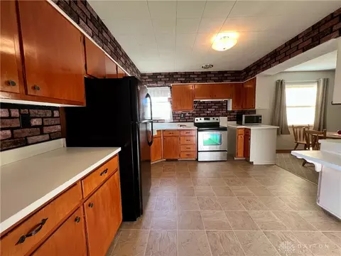 4212 Upper Valley Pike, Springfield, OH 45502 photo 11