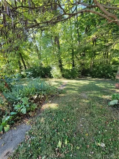 611 S Tecumseh Rd, Springfield, OH 45506 photo 9