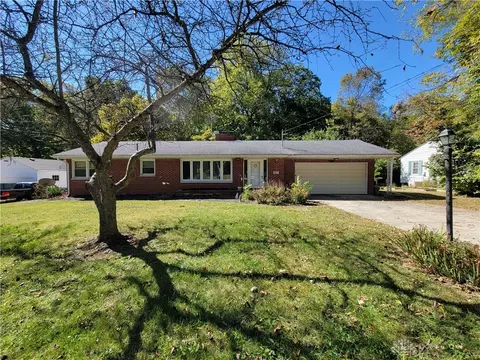 611 S Tecumseh Rd, Springfield, OH 45506 photo 1