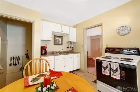 1406 Amherst Rd, Springfield, OH 45504 photo 14