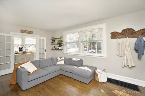 7416 Plainfield Rd, Cincinnati, OH 45236 photo 6