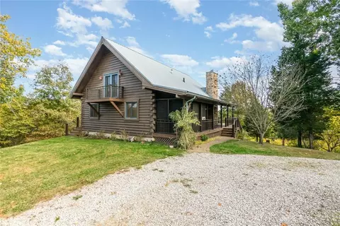 1687 Ellis Run Rd, Aberdeen, OH 45101