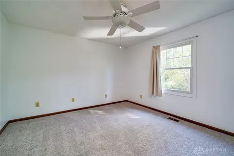 3899 Eagle Point Dr, Beavercreek, OH 45430 photo 29