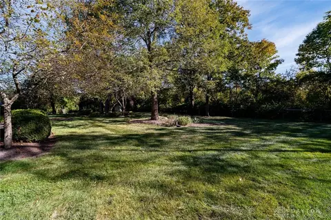 3899 Eagle Point Dr, Beavercreek, OH 45430 photo 41