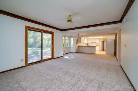 3899 Eagle Point Dr, Beavercreek, OH 45430 photo 14