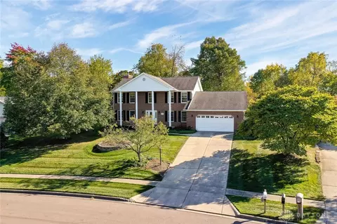 3899 Eagle Point Dr, Beavercreek, OH 45430 photo 4