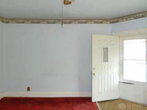 215 S Light St, Springfield, OH 45506 photo 8
