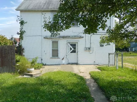 215 S Light St, Springfield, OH 45506 photo 6