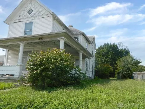 215 S Light St, Springfield, OH 45506 photo 3