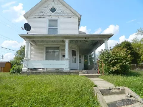 215 S Light St, Springfield, OH 45506 photo 1