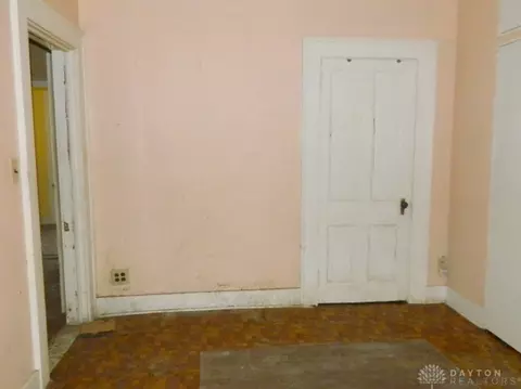 215 S Light St, Springfield, OH 45506 photo 10
