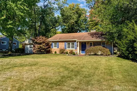 2058 Arrowood Pl, Cincinnati, OH 45231 photo 3