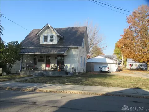213 E Wayne St, New Madison, OH 45346