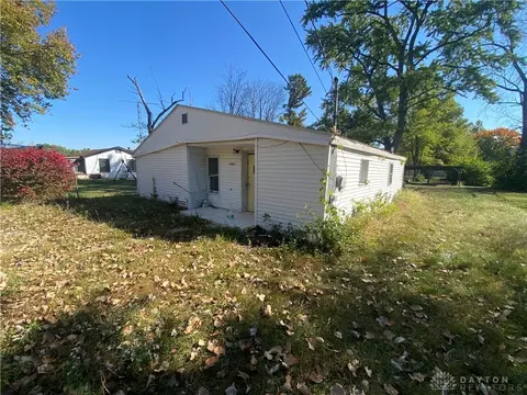 2682 York St, Springfield, OH 45505 photo 2