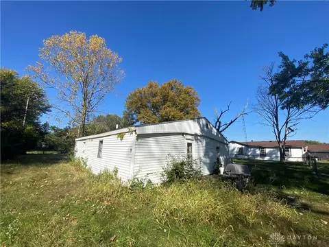 2682 York St, Springfield, OH 45505 photo 6