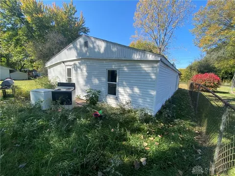 2682 York St, Springfield, OH 45505 photo 8