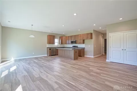 289 Hampton Trl, Springfield, OH 45502 photo 4