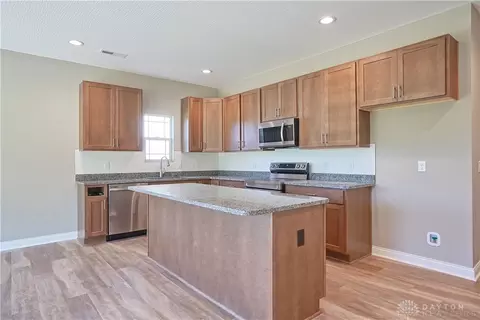 289 Hampton Trl, Springfield, OH 45502 photo 6