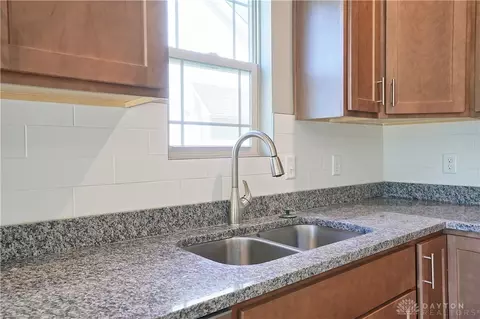 289 Hampton Trl, Springfield, OH 45502 photo 10