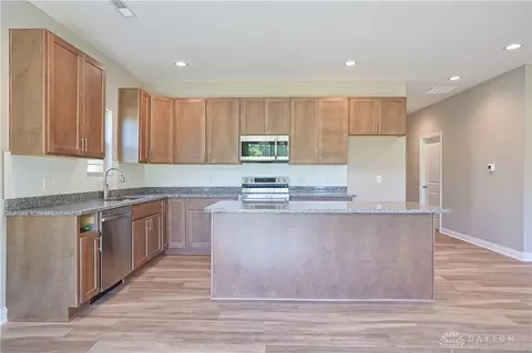 289 Hampton Trl, Springfield, OH 45502 photo 8