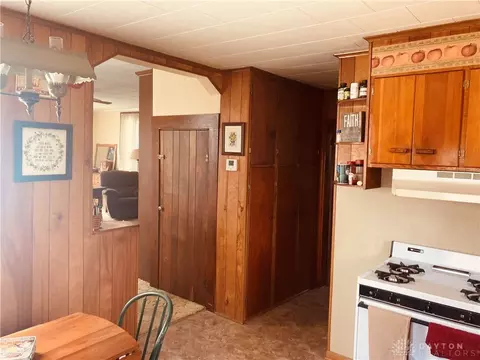 231 E Mill St, Eldorado, OH 45321 photo 4
