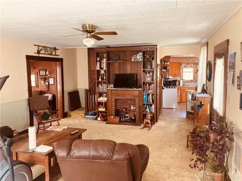 231 E Mill St, Eldorado, OH 45321 photo 2