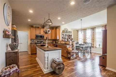 1286 Artesian Ln, Fairborn, OH 45324 photo 8