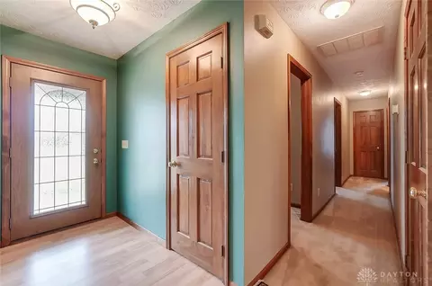 3830 Malaga Cir, Springfield, OH 45502 photo 13