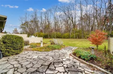 3830 Malaga Cir, Springfield, OH 45502 photo 22