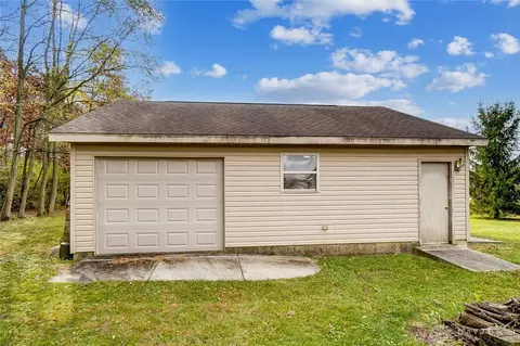 3830 Malaga Cir, Springfield, OH 45502 photo 25