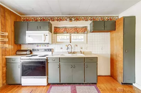 1494 W Possum Rd, Springfield, OH 45506 photo 8