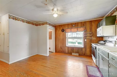 1494 W Possum Rd, Springfield, OH 45506 photo 9