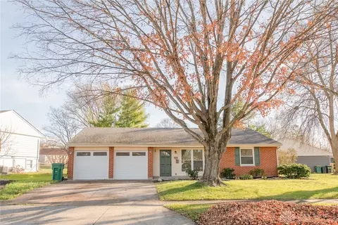 70 Walnut Pl, Springboro, OH 45066 photo 2