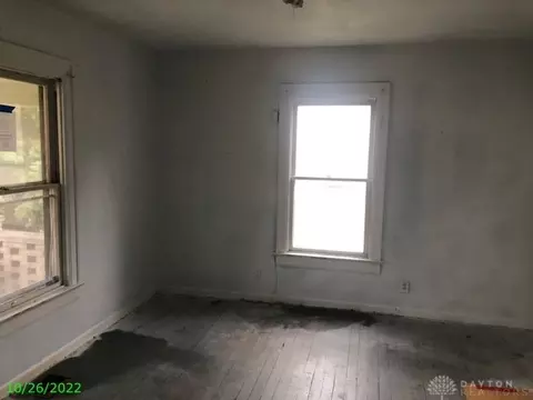 130 N Greenmount Ave, Springfield, OH 45503 photo 6