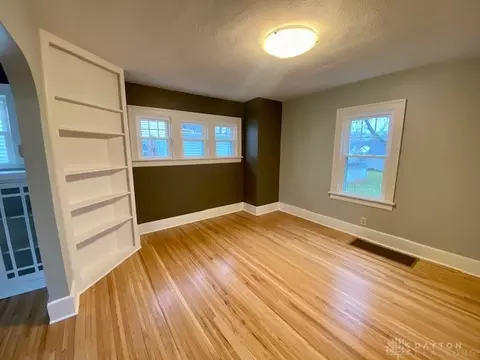 1938 Maiden Ln, Springfield, OH 45504 photo 5