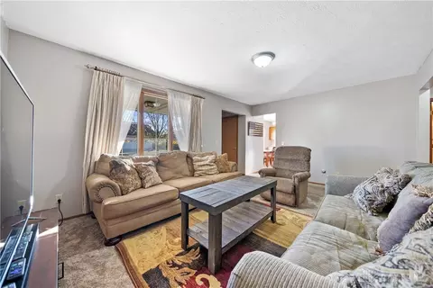 2913 Avery Cir, Springfield, OH 45503 photo 5