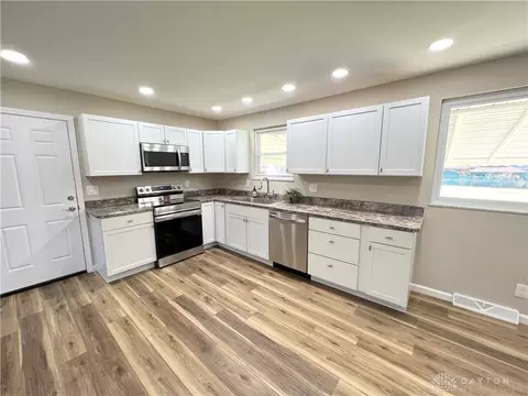 9218 Kipton Dr, Franklin, OH 45005 photo 4