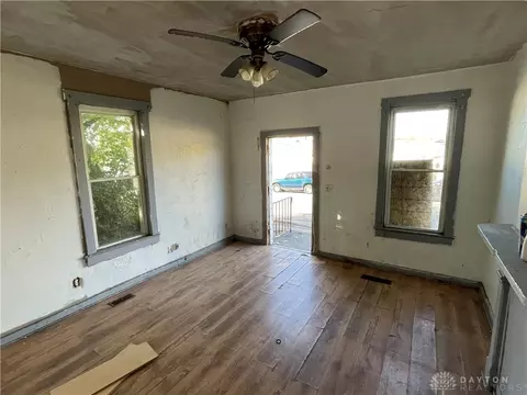461-463 Harrison St, Springfield, OH 45505 photo 4