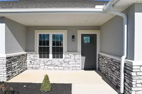 511 Reed, Versailles, OH 45380 photo 2