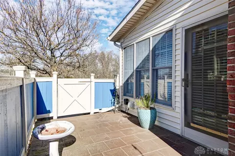 834 Foley Cir, Springfield, OH 45503 photo 25