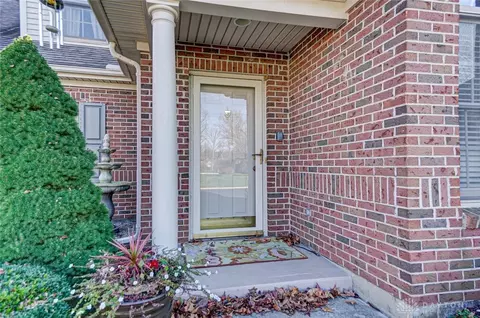 834 Foley Cir, Springfield, OH 45503 photo 4
